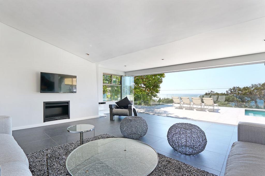 Valtameri By Totalstay Camps Bay Bagian luar foto