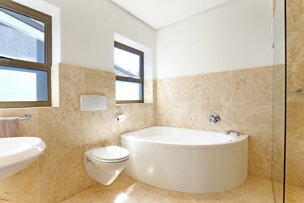 Valtameri By Totalstay Camps Bay Bagian luar foto