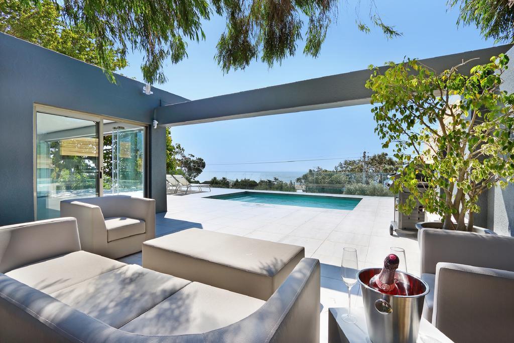 Valtameri By Totalstay Camps Bay Bagian luar foto